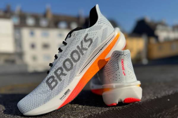 BROOKS Hyperion 2