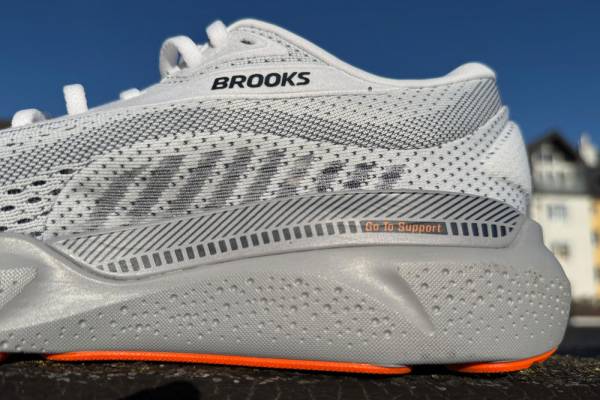 BROOKS Adrenaline GTS 24