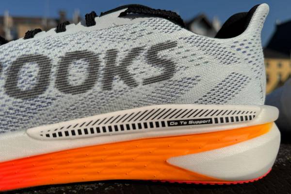 BROOKS Hyperion 2