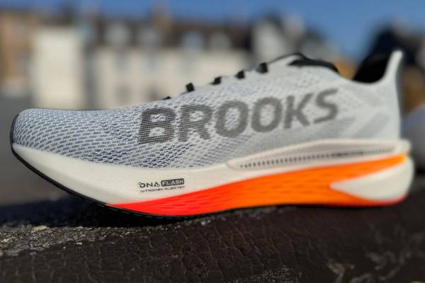 BROOKS Hyperion 2